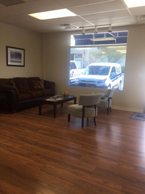 Office-Warehouse Space for Lease : 5707 Main St, Ooltewah, TN 37363